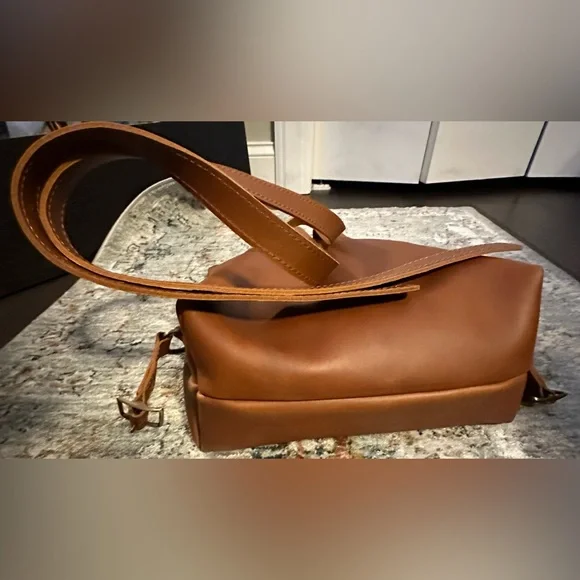 ‼️Never Used‼️🎸Portland Leather🎸🔥NWOT🔥’ALMOST PERFECT' LAPTOP BACKPACK in Honey - Picture 8 of 14